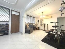 Blk 17 Toh Yi Gardens (Bukit Timah), HDB 4 Rooms #570546391